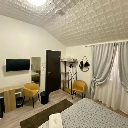 Guest House Minas Milan Bagian luar foto
