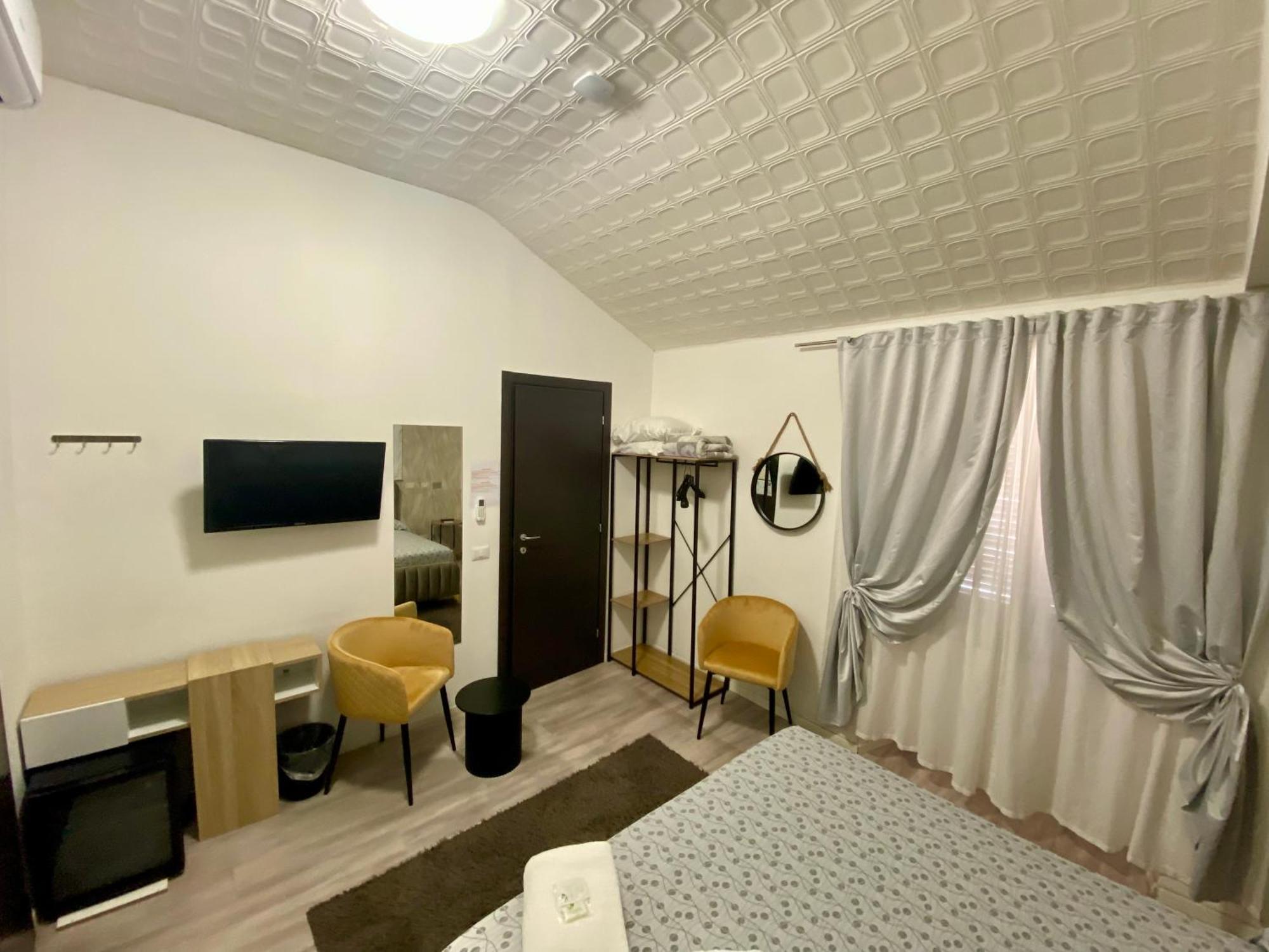 Guest House Minas Milan Bagian luar foto